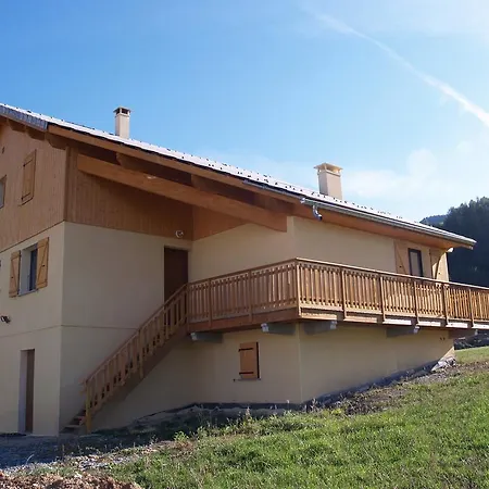 Chalet Peaceful Chalet In Provence With Balcony Selonnet